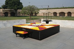 Raj Ghat - Gedenkstätte für Mahatma Gandhi
